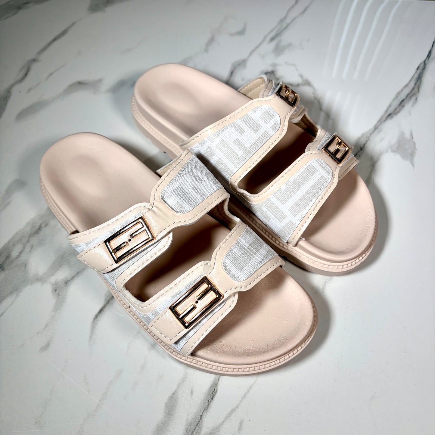 Valerie Slide - Beige