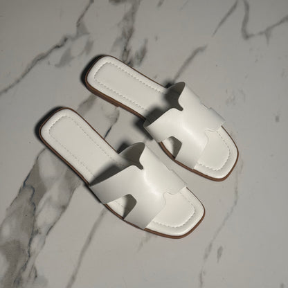Fiona Sandal - White