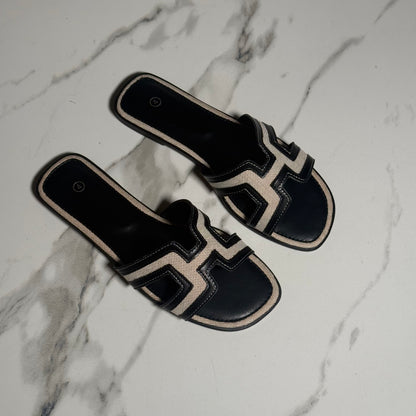 Gina Sandal - Black