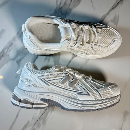 Lydia Trainer - White