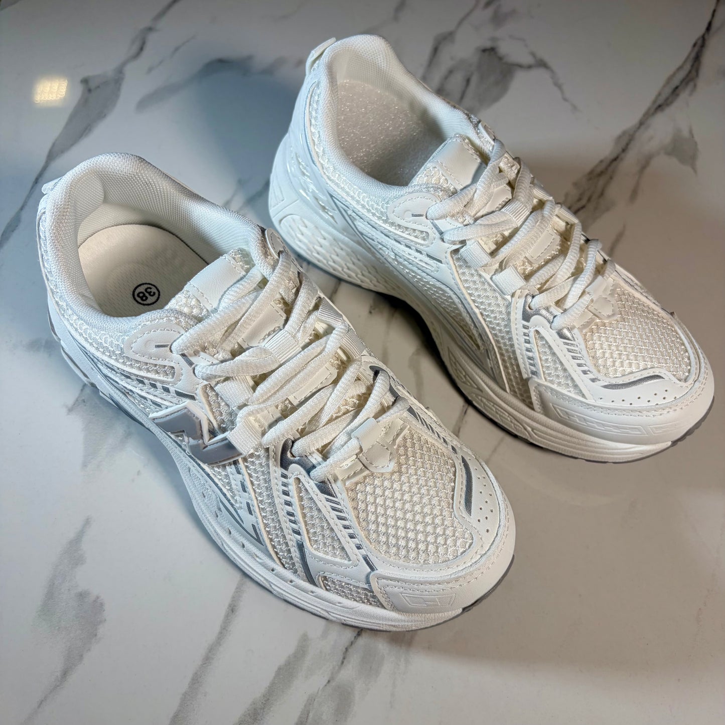 Lydia Trainer - White
