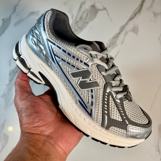 Lydia Trainer - Silver