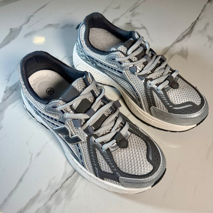 Lydia Trainer - Silver