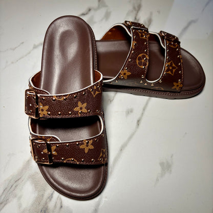Quinn Buckle Slide - Brown