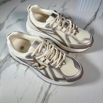 Lydia Trainer - Khaki/Gold